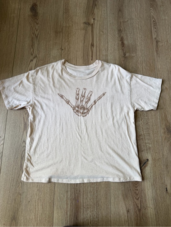American Eagle Outfitters Tops - American Eagle Cream Crewneck Tee